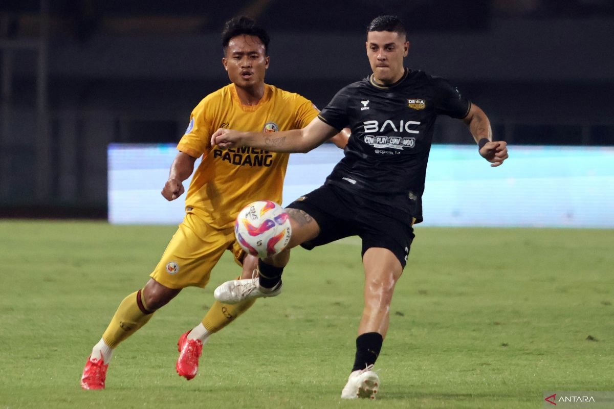 Alexis Messidoro Kuatkan Mental Menjelang Pertandingan Melawan Persis Solo