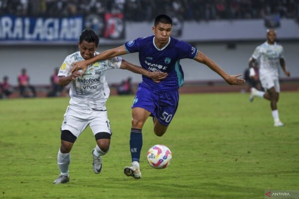 Pengamat Pujikan Kinerja Tim Persib Meski Tak Berhasil Menang