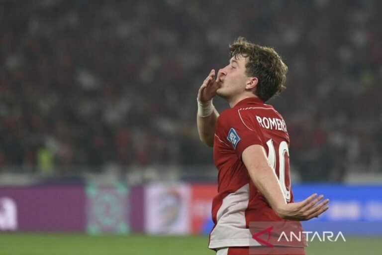 Gol Penalti Ole Romeny Bawa Indonesia Memimpin atas China di Babak Pertama